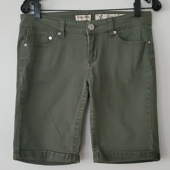 3/$15 Indigo Rein long shorts sz 7 - Picture 1 of 5